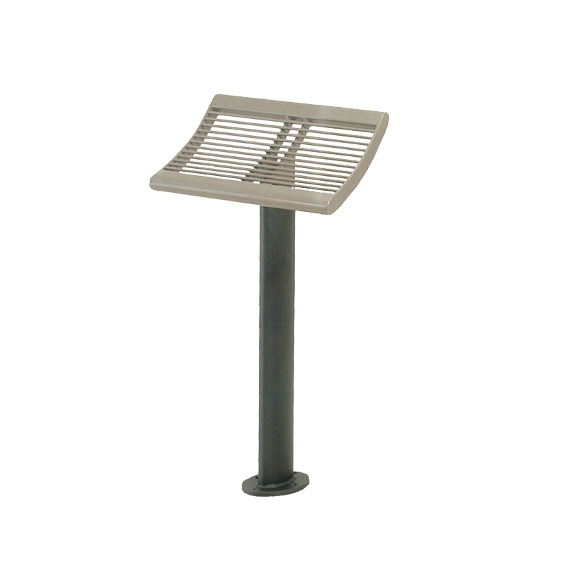 Single stand-up seat 
