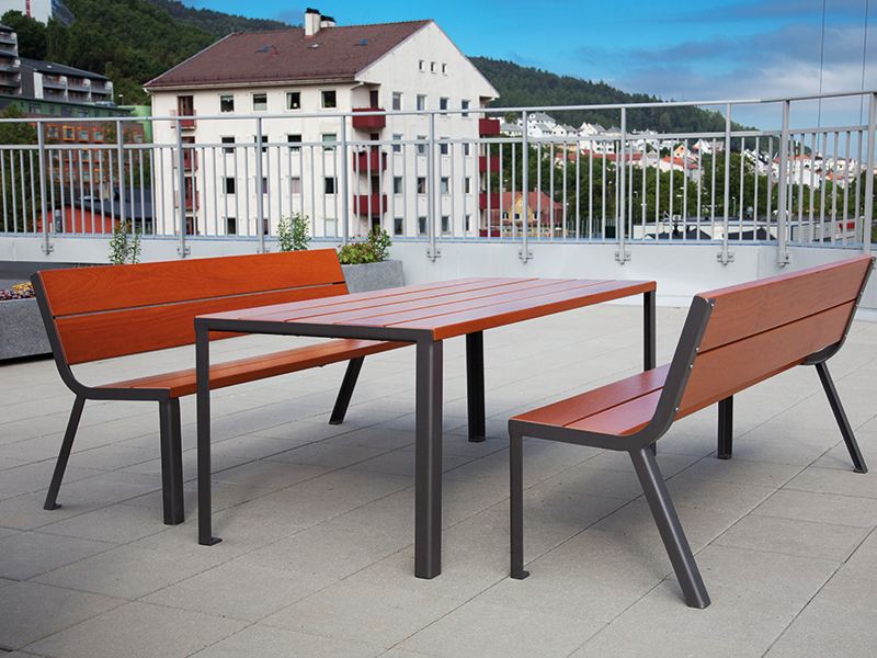 Optima- High table 10 3080 - 3 place seat- Norway
