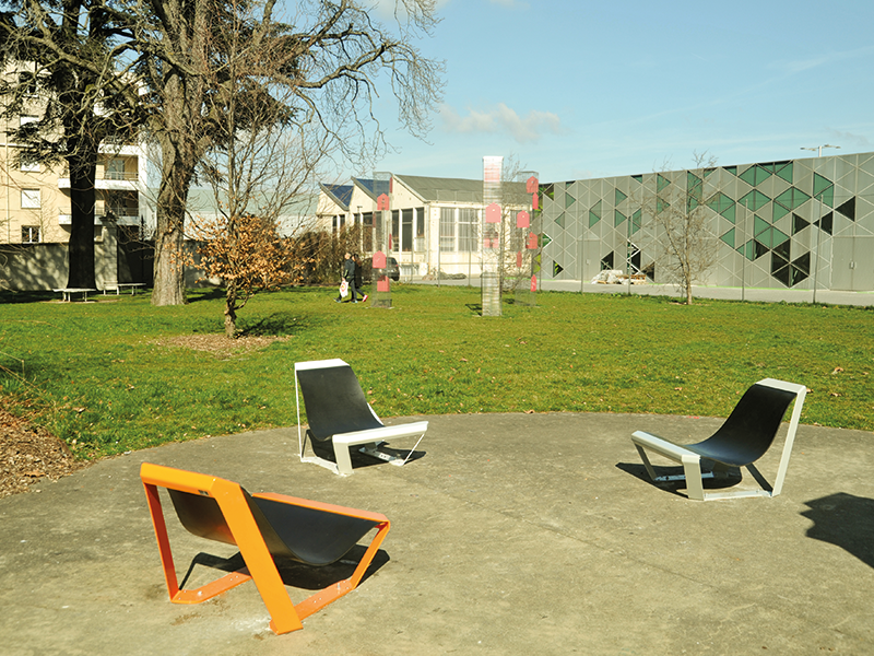 Rubber Chair - 10 4010 - Saint-Etienne