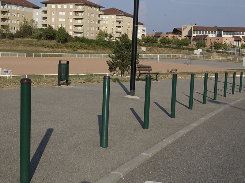 Steel Cast Iron Bollard Model 3600 Sineu Graff Steel Cast Iron Bollard Model 3600 Sineu Graff