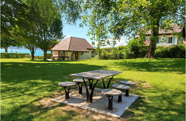 Picnic set Idylle in Menthon-Saint-Bernard (France)