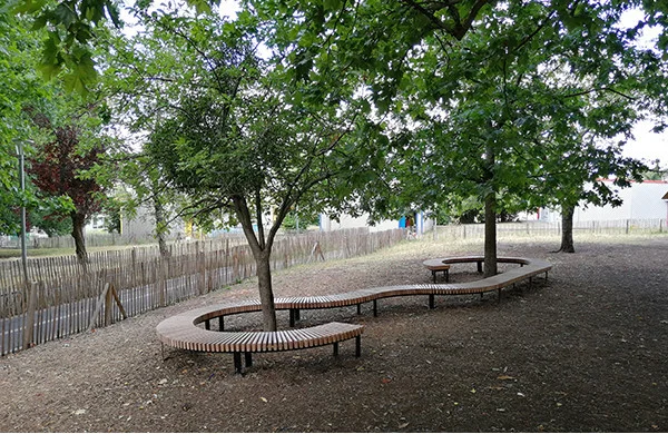 Continuous curved bench Affinité Continuous curved bench Affinité